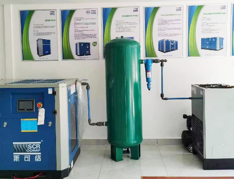 ���ϿՉ��C ���ܸ���